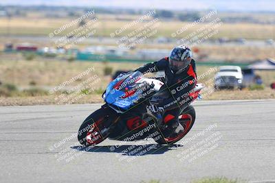 media/Oct-15-2023-TrackXperience (Sun) [[85198ff50b]]/Group 2/session 4 turn 3/